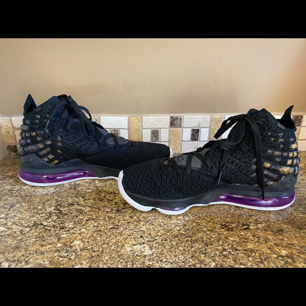 Limited Edition Lebron 17 “Lakers” Basketball Shoe - Picture 3 of 4